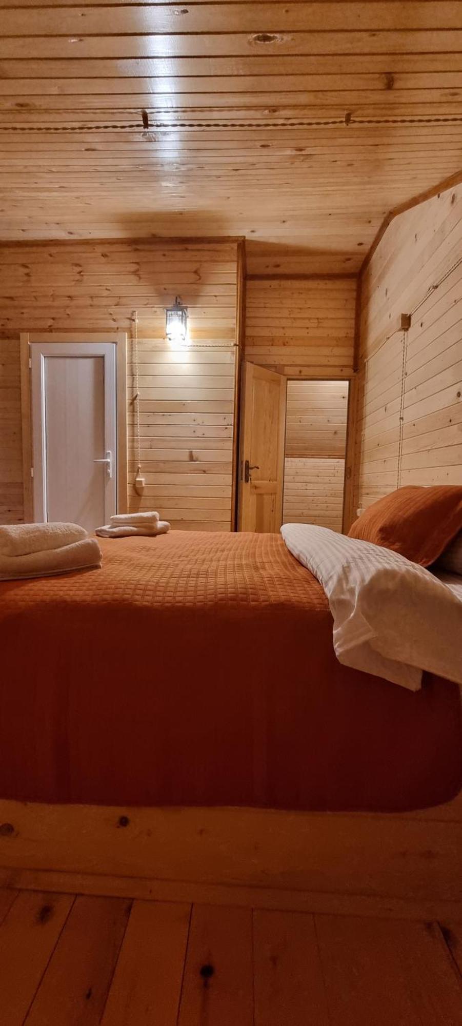 Peak Mazeri Guest House Bilik gambar