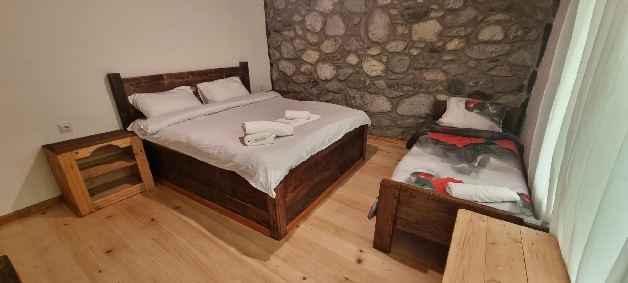 Peak Mazeri Guest House Bilik gambar