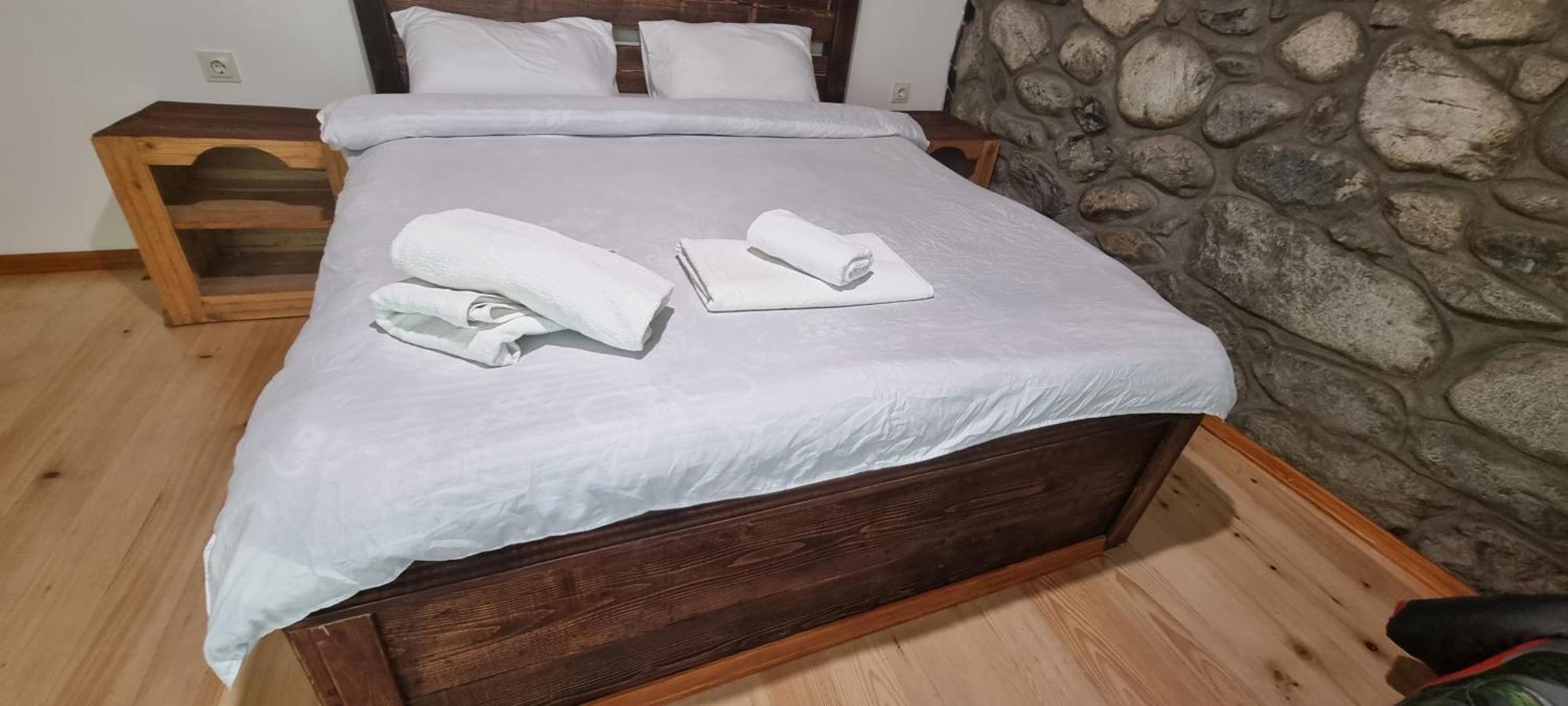 Peak Mazeri Guest House Bilik gambar