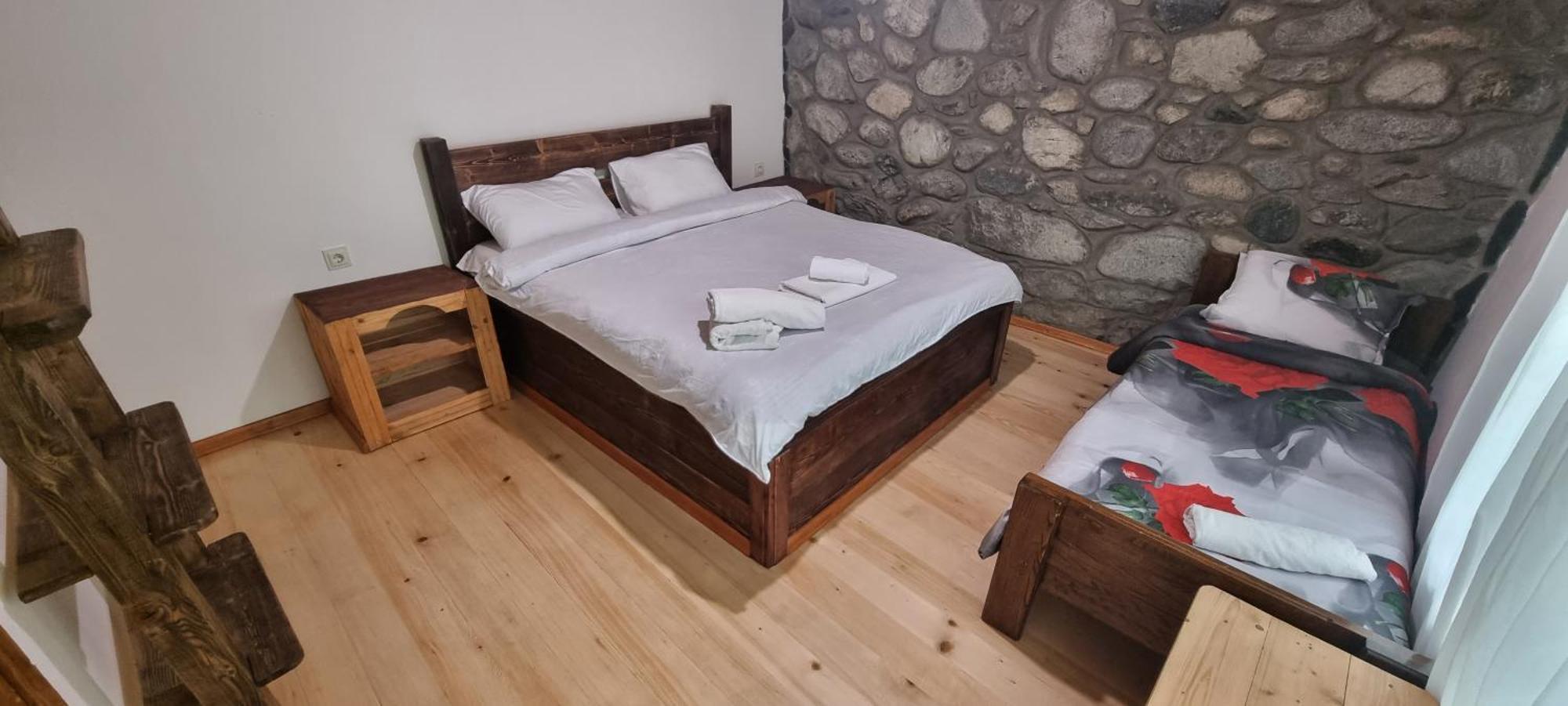 Peak Mazeri Guest House Bilik gambar